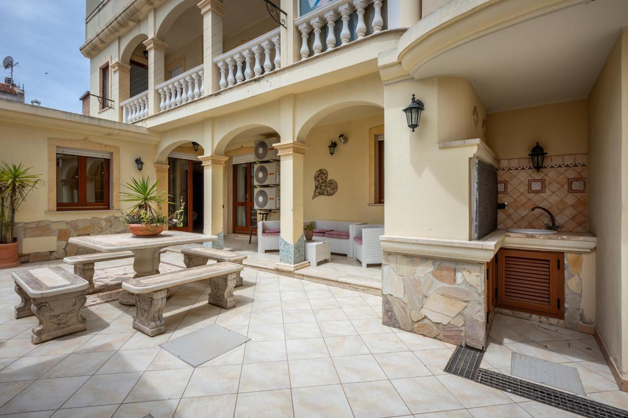 Апартаменты La Casa Di Tonina Куарту-Сант'Элена Экстерьер фото
